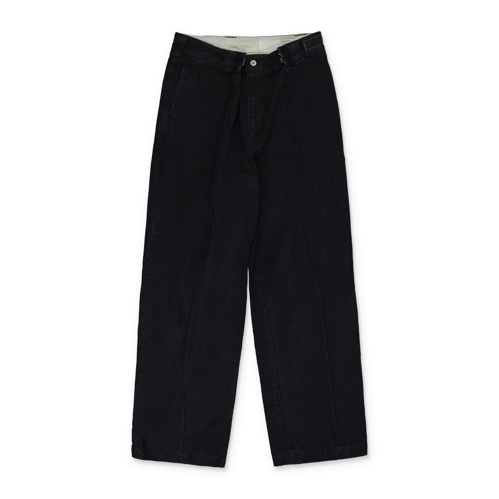 Black Big Tuck Denim Trousers