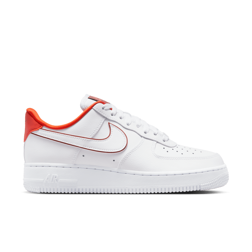 Wmns Nike Air Force 1 "07 Essential