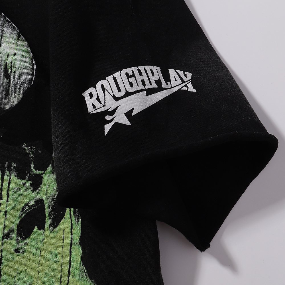 Rough Play Skeleton Graphic Distressed T-Shirt