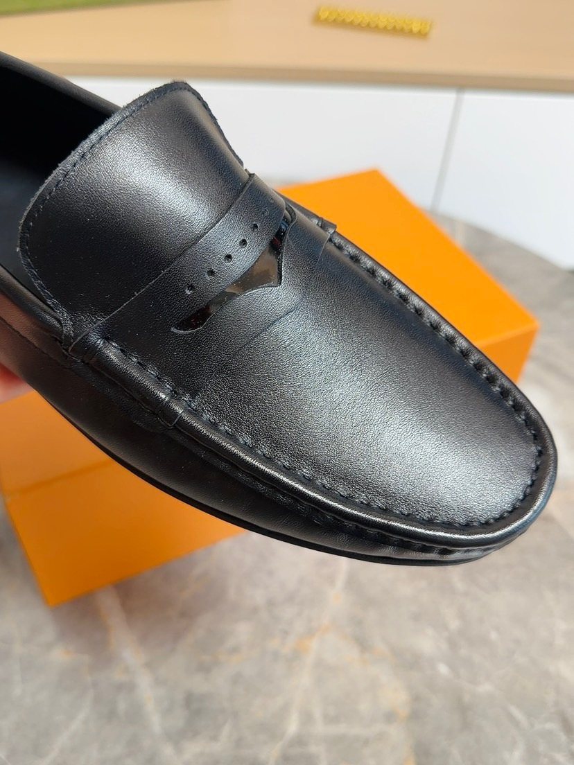 Louis Vuitton Men's Black Leather Lug Sole Loafers